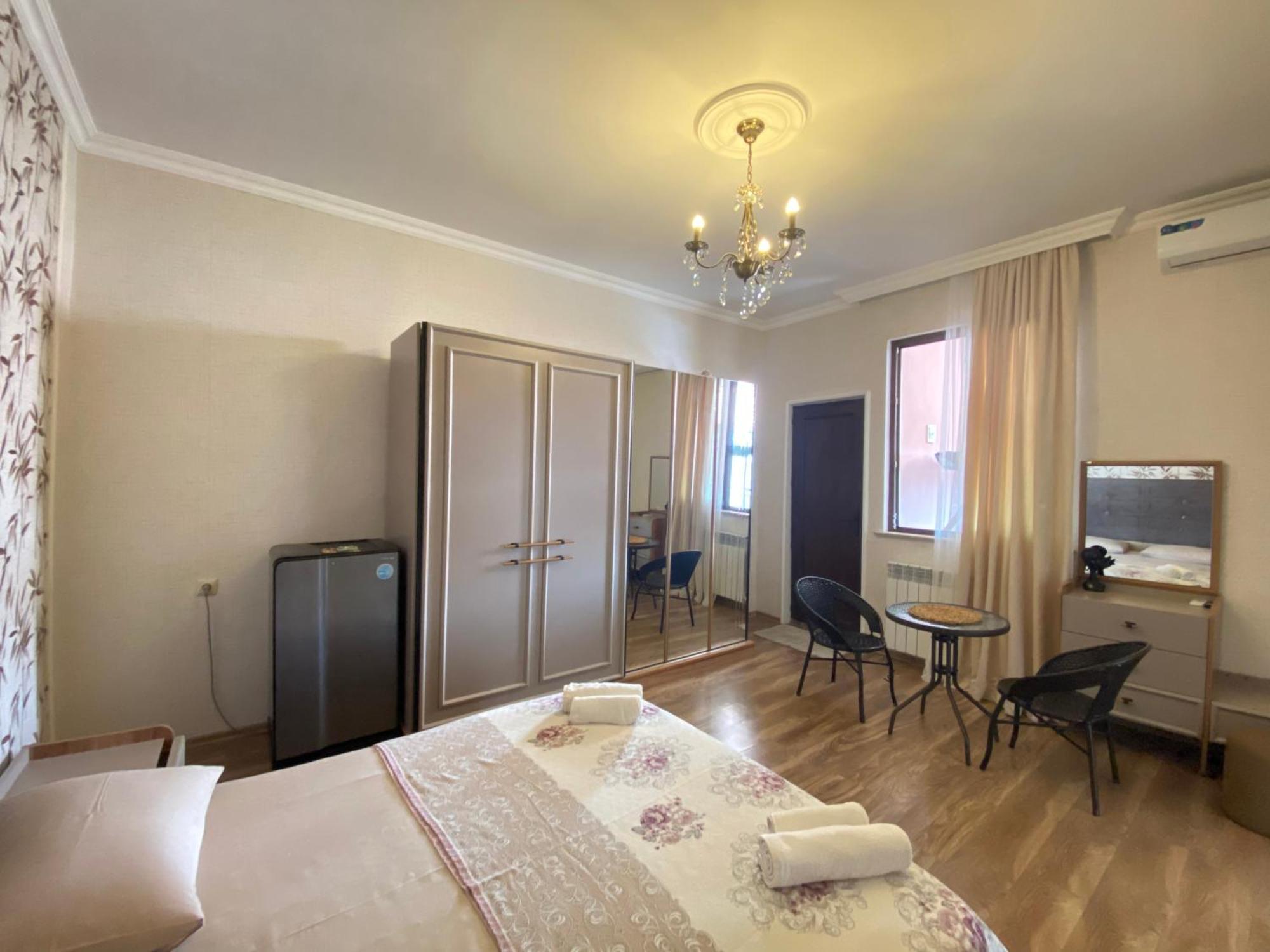Hotel Sunny Days Kobuleti Esterno foto