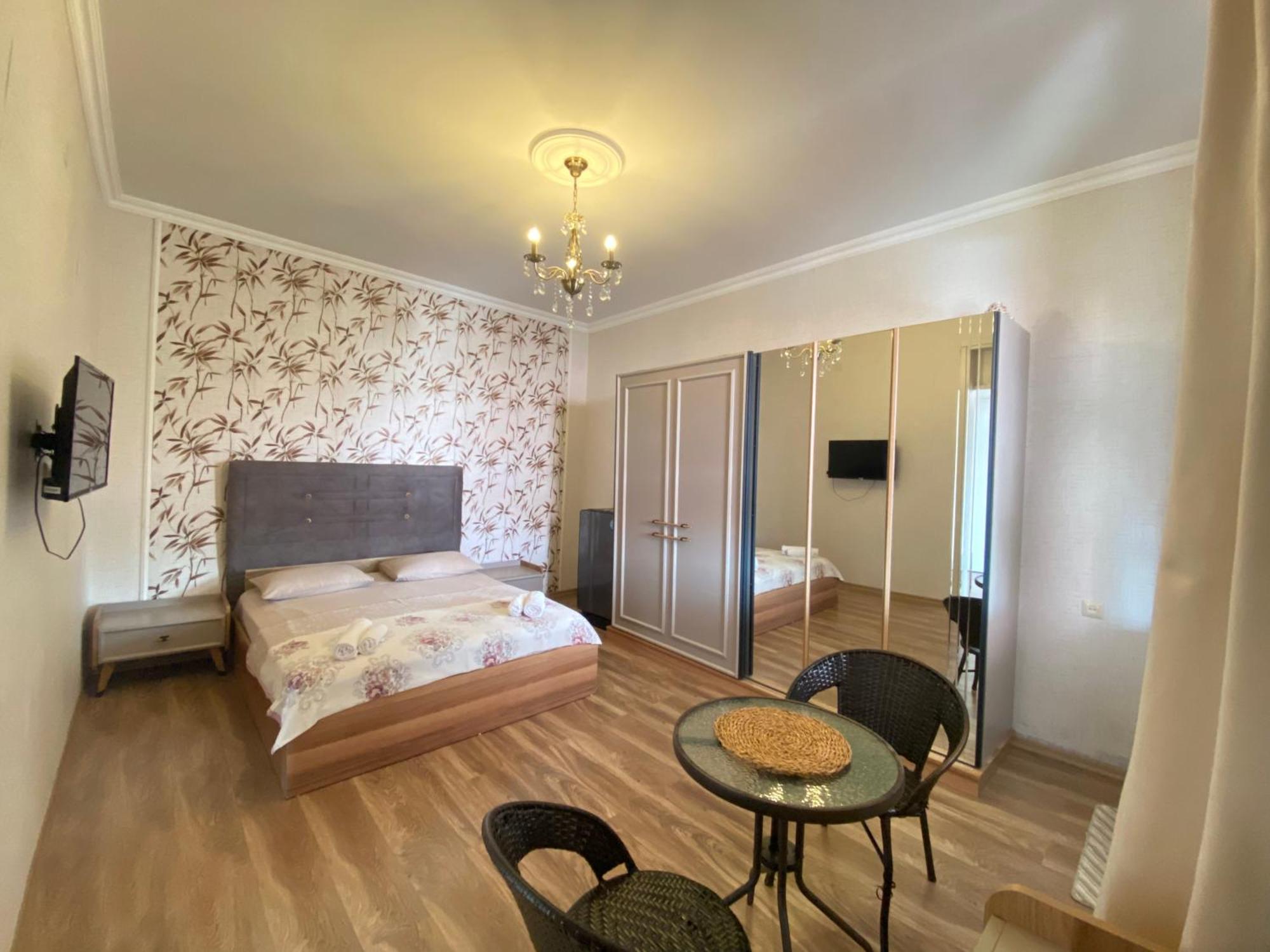 Hotel Sunny Days Kobuleti Esterno foto